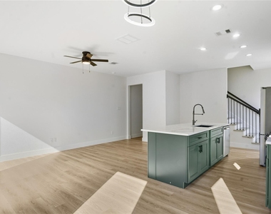 1315 Knight Street - Photo Thumbnail 3