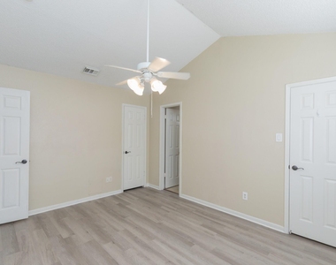 4106 Kitchen Hill Lane - Photo Thumbnail 16