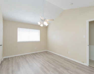 4106 Kitchen Hill Lane - Photo Thumbnail 7
