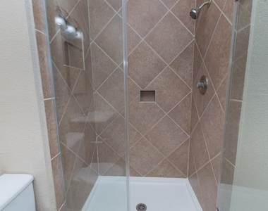 4106 Kitchen Hill Lane - Photo Thumbnail 17