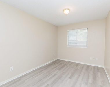 4106 Kitchen Hill Lane - Photo Thumbnail 19