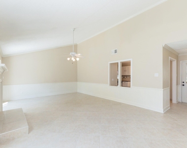 4106 Kitchen Hill Lane - Photo Thumbnail 9