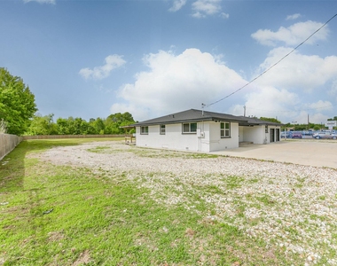 9030 Almeda Genoa Road - Photo Thumbnail 11