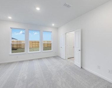 21903 Wycombe Terrace Way - Photo Thumbnail 19