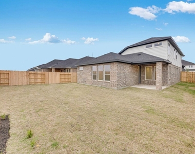 21903 Wycombe Terrace Way - Photo Thumbnail 25