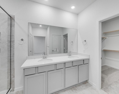 21903 Wycombe Terrace Way - Photo Thumbnail 23