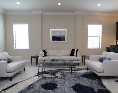3279 Tahoe Court - Photo Thumbnail 10