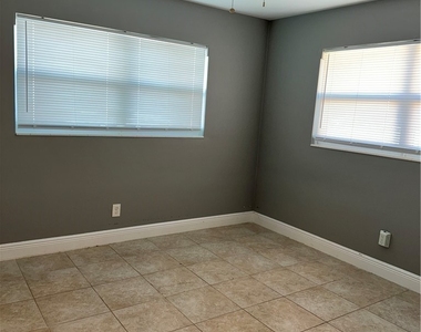 334 Cape Coral Parkway W - Photo Thumbnail 8
