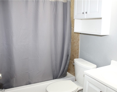 334 Cape Coral Parkway W - Photo Thumbnail 11