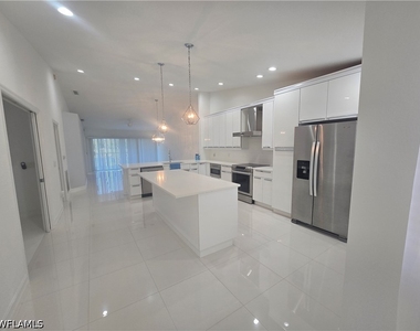 9175 Michael Circle - Photo Thumbnail 1