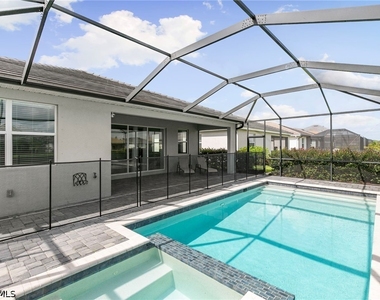 2525 Kona Way - Photo Thumbnail 24