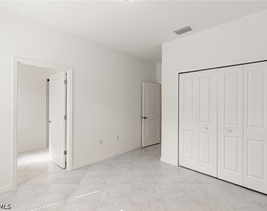 2525 Kona Way - Photo Thumbnail 15