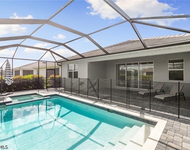 2525 Kona Way - Photo Thumbnail 25