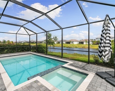 2525 Kona Way - Photo Thumbnail 23