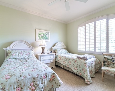 8460 Abbington Circle - Photo Thumbnail 3