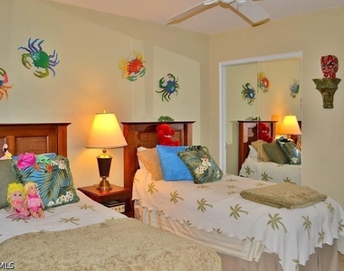 5635 Turtle Bay Drive - Photo Thumbnail 9