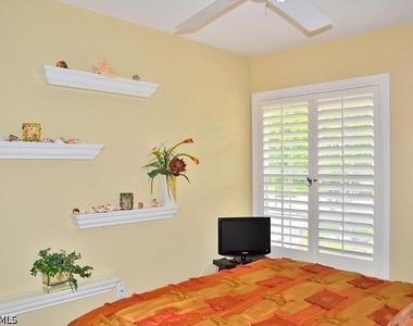 5635 Turtle Bay Drive - Photo Thumbnail 6