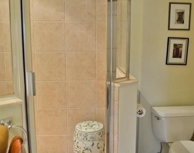 5635 Turtle Bay Drive - Photo Thumbnail 8