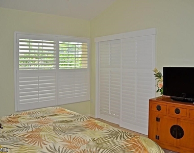 5635 Turtle Bay Drive - Photo Thumbnail 13