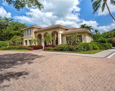 825 Bentwater Circle - Photo Thumbnail 2