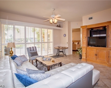 825 Bentwater Circle - Photo Thumbnail 11