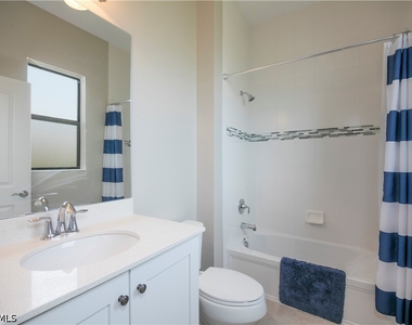 1466 Artesia Drive W - Photo Thumbnail 9