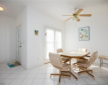 7104 Barrington Circle - Photo Thumbnail 5