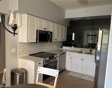 2740 Cypress Trace Circle - Photo Thumbnail 4