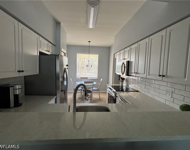 2740 Cypress Trace Circle - Photo Thumbnail 5