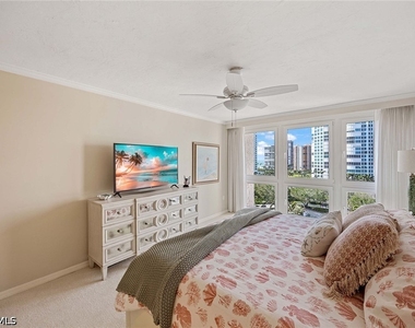 4031 Gulf Shore Boulevard N - Photo Thumbnail 25