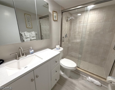 8400 Estero Boulevard - Photo Thumbnail 6