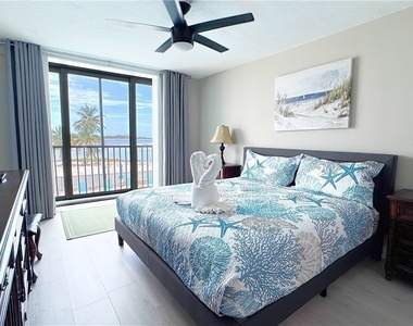 8400 Estero Boulevard - Photo Thumbnail 5
