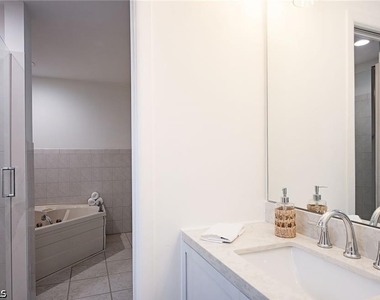 1281 Diana Avenue - Photo Thumbnail 18