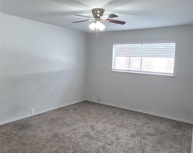 5343 Richmond Avenue - Photo Thumbnail 14