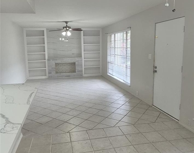5343 Richmond Avenue - Photo Thumbnail 4