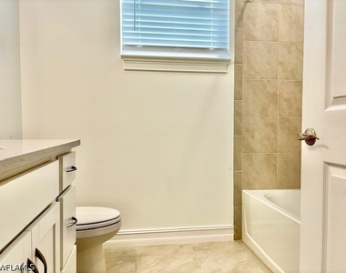 28318 Captiva Shell Loop - Photo Thumbnail 12