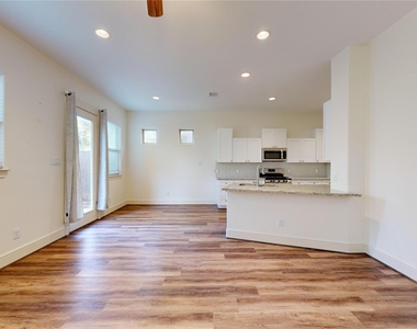 155 Benjis Place - Photo Thumbnail 6