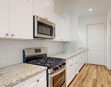 155 Benjis Place - Photo Thumbnail 12