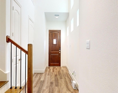 155 Benjis Place - Photo Thumbnail 4