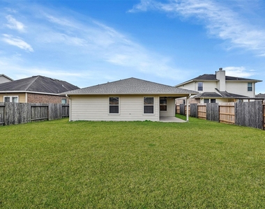 3011 Crescent Oaks Park Lane - Photo Thumbnail 27