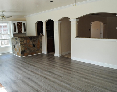 3910 Starbridge Pointe Lane - Photo Thumbnail 15