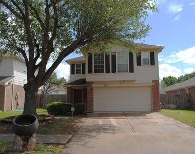 3910 Starbridge Pointe Lane - Photo Thumbnail 38