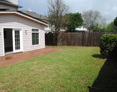 3910 Starbridge Pointe Lane - Photo Thumbnail 34