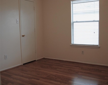 3910 Starbridge Pointe Lane - Photo Thumbnail 29