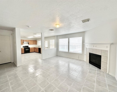 17002 Irish Oaks Court - Photo Thumbnail 7