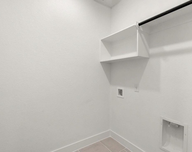 5234 Capricorn Way - Photo Thumbnail 16