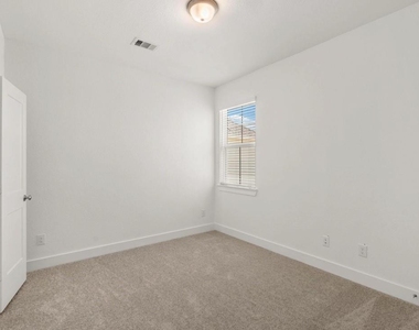 5234 Capricorn Way - Photo Thumbnail 15