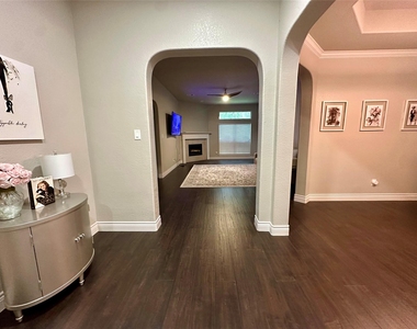 21641 Forest Colony Drive - Photo Thumbnail 5