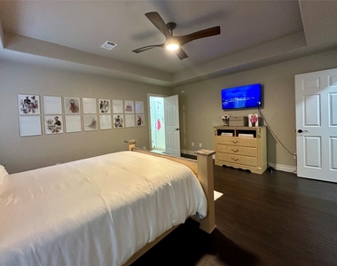 21641 Forest Colony Drive - Photo Thumbnail 10