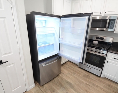 2201 Naomi Street - Photo Thumbnail 8